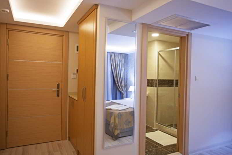 Hotel Waw Galataport 3*