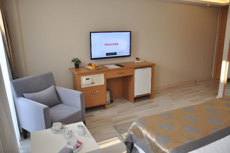 Hotel Waw Galataport 3*