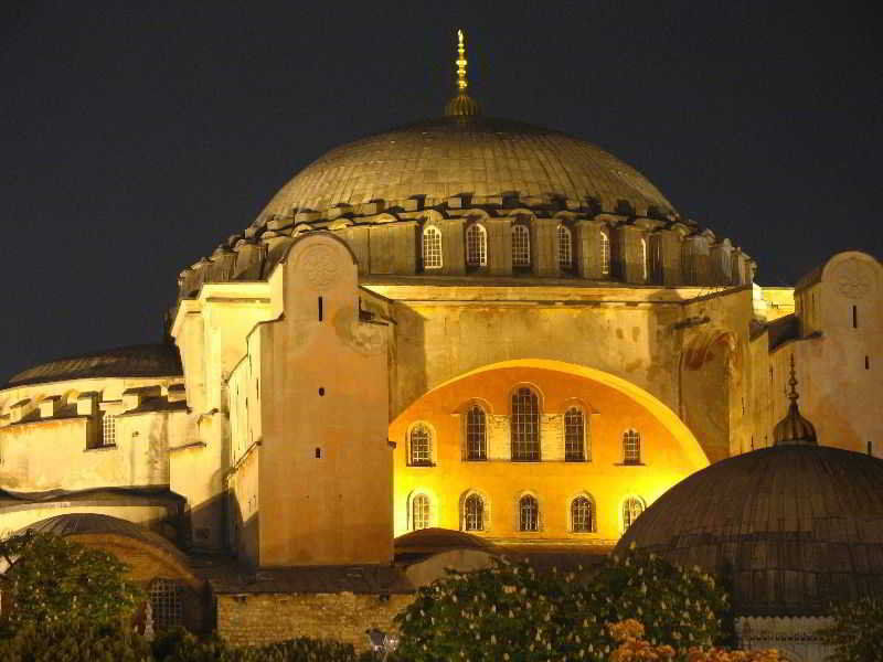 Emporium Hotel 4*