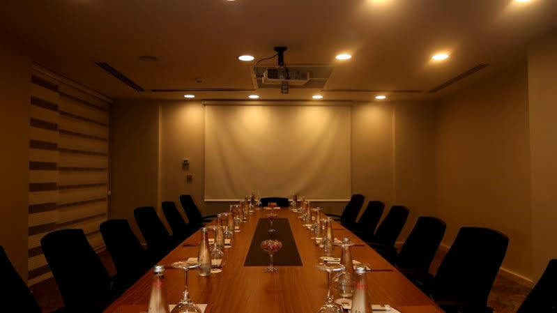 Demir Hotel 4*