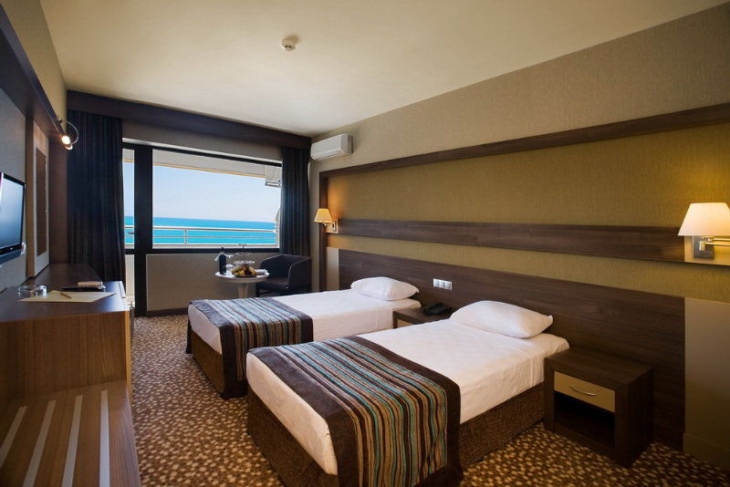 Adin Resort 5*