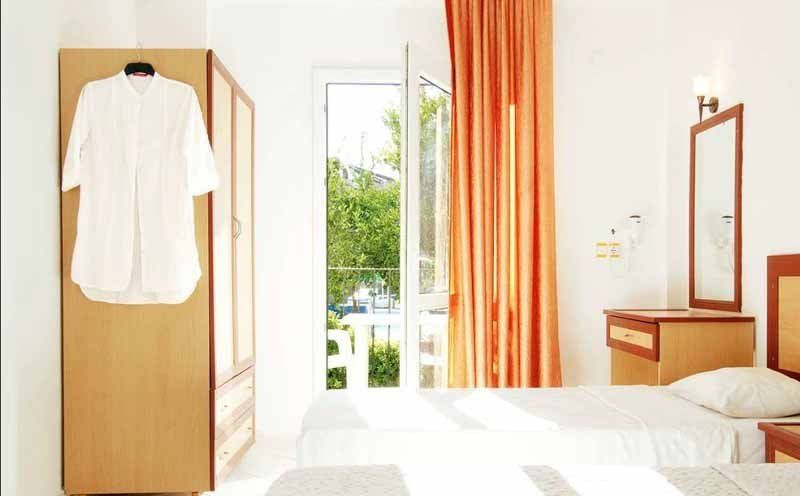 Summer Garden Aparthotel 3*