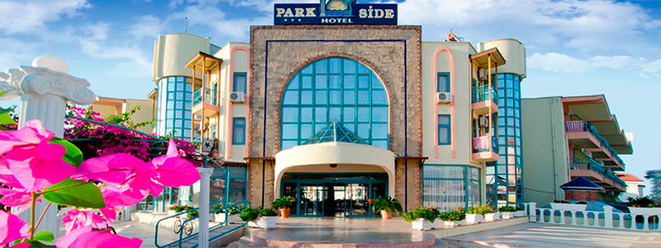 Hotel Clover Magic Park Side