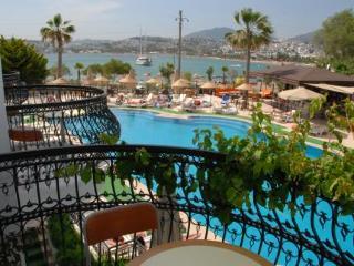 Hotel Tropicana 3*