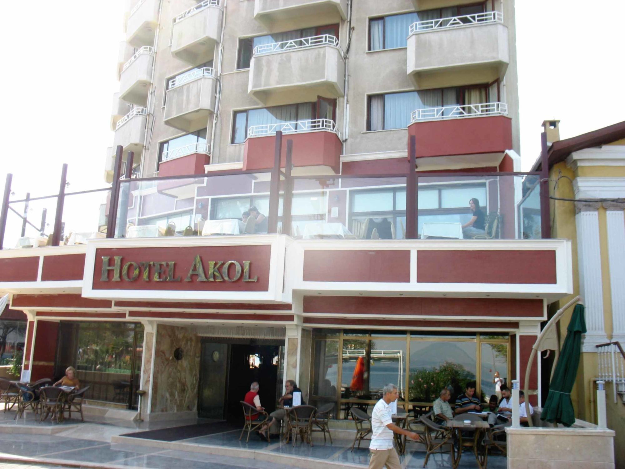 Hotel Akol