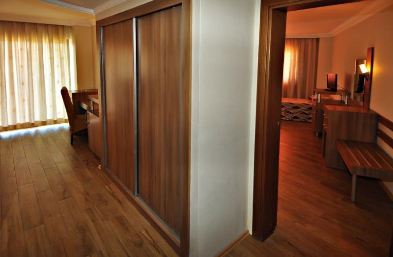 Hotel Club Side Coast Colakli
