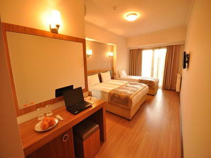 Grand Anzac Hotel 3*