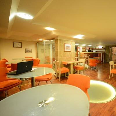Anzac Hotel 3*