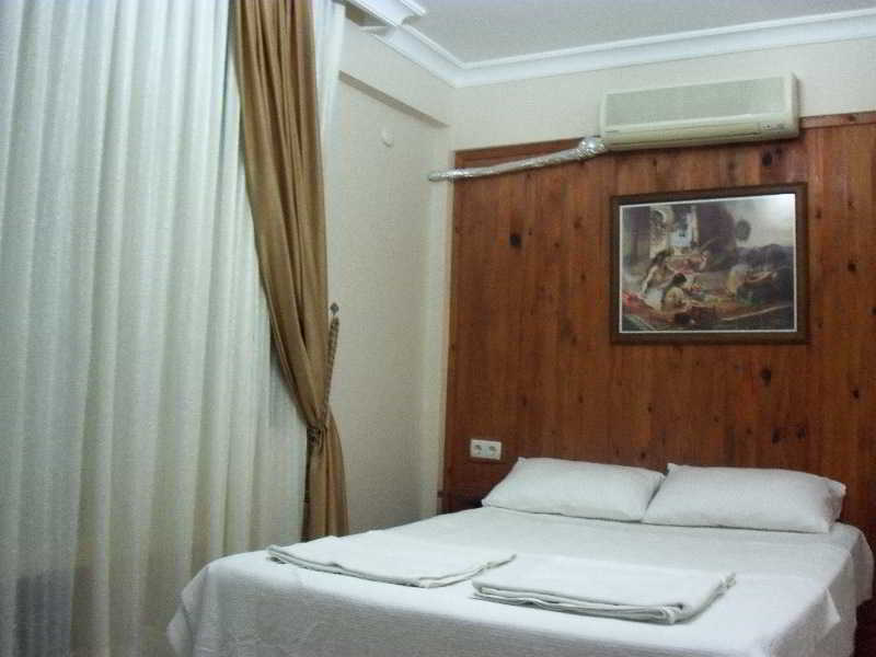 Hotel Caria Premium 3*