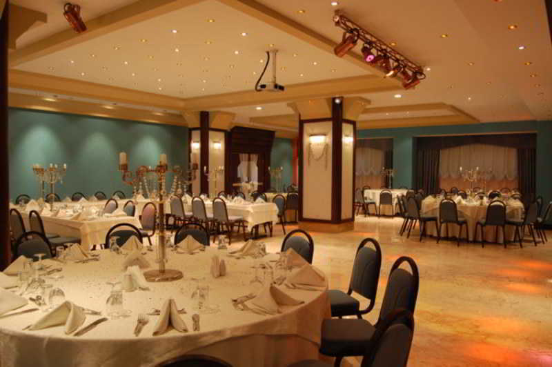 Hotel Akol