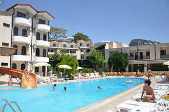 Hotel Akasia 3*