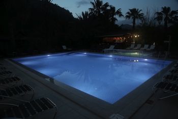 Aida 2*