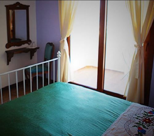Homestay Parva Port *