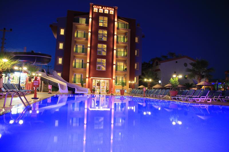 Resort Club Alpina 3*