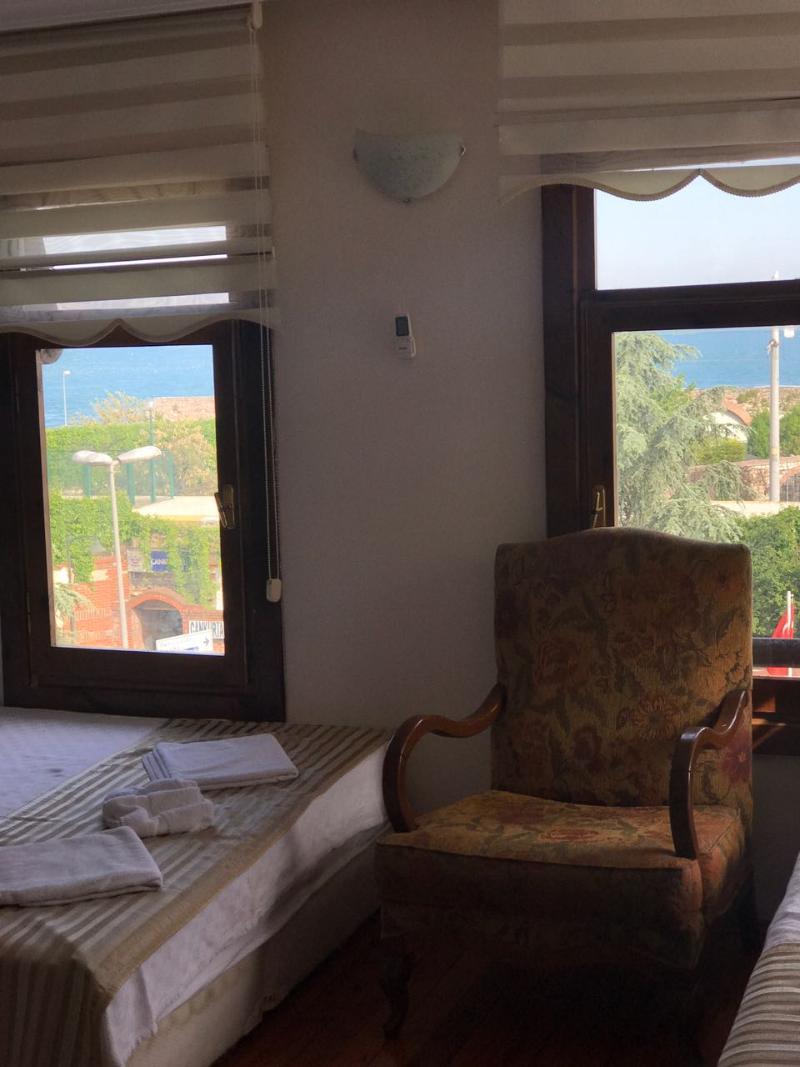 Qonaq Hotel 4*