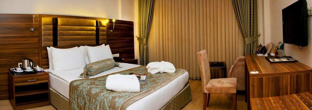 Adanava Hotel