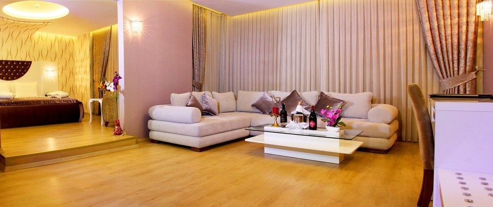 Hotel Adanava 4*