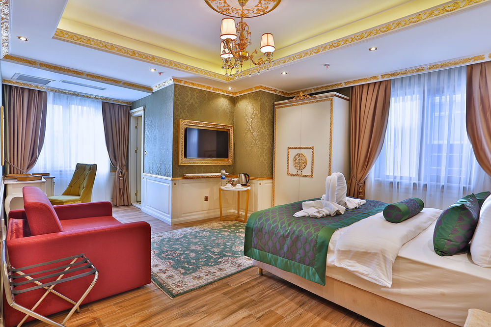 Emirhan Palace 3*