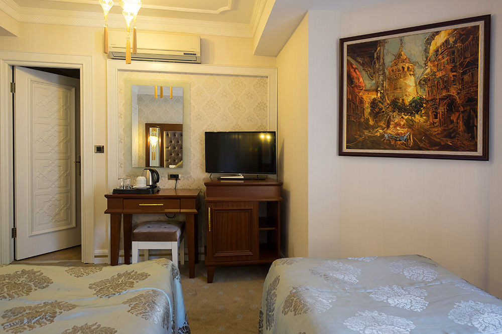 The Empress Theodora 3*