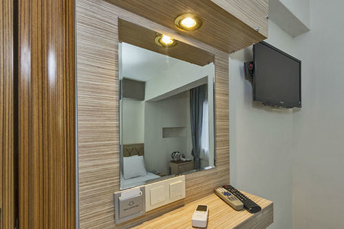 Metrolux Hotel