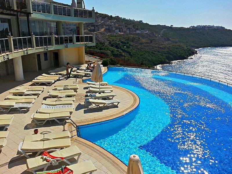 Royal Heights Apartment Bogazici