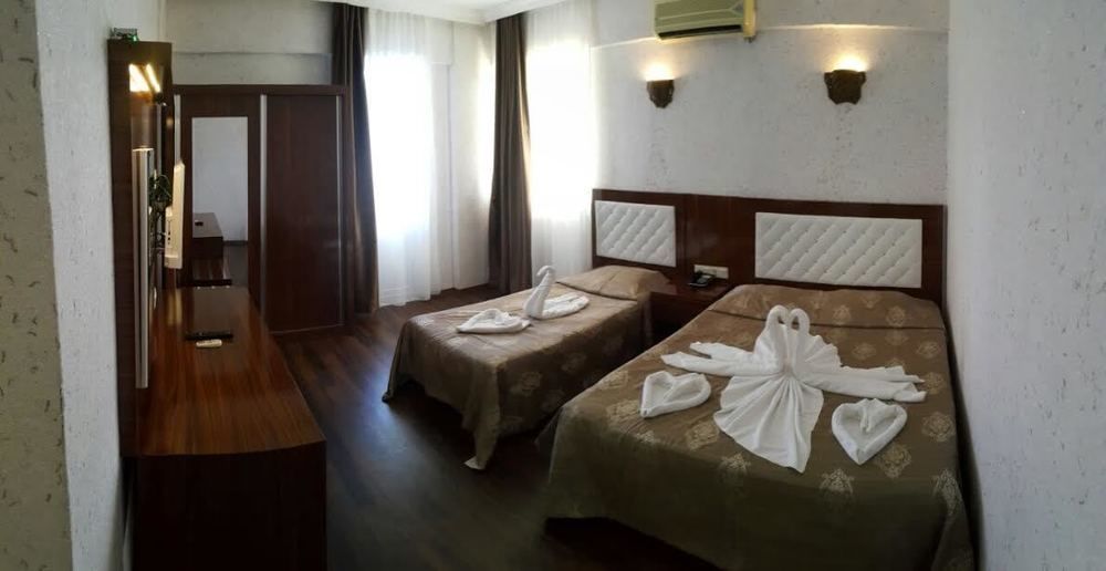 Club Bayar Hotel
