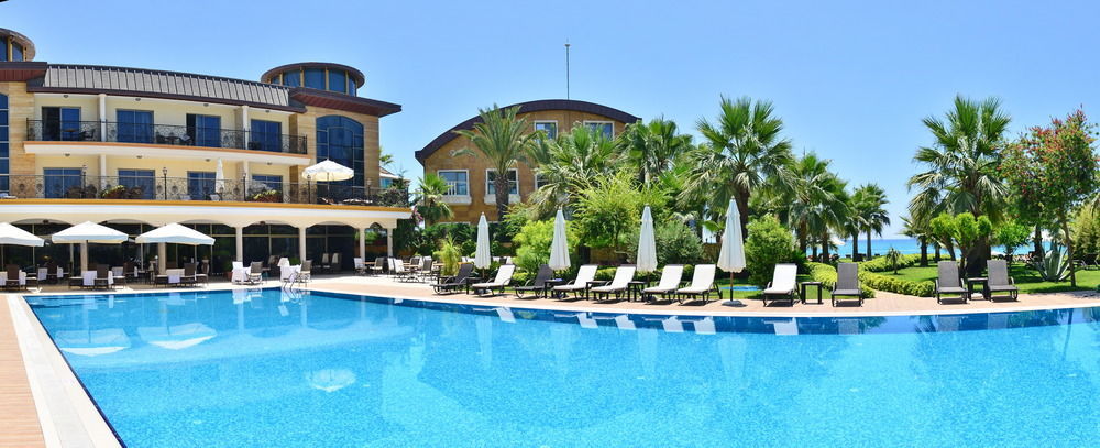 Augusto Boutique & Hotel 4*