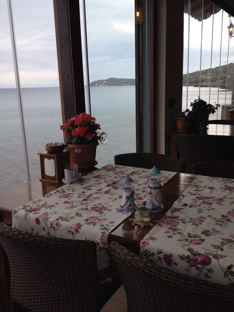 Nazan & Restaurant & 3*