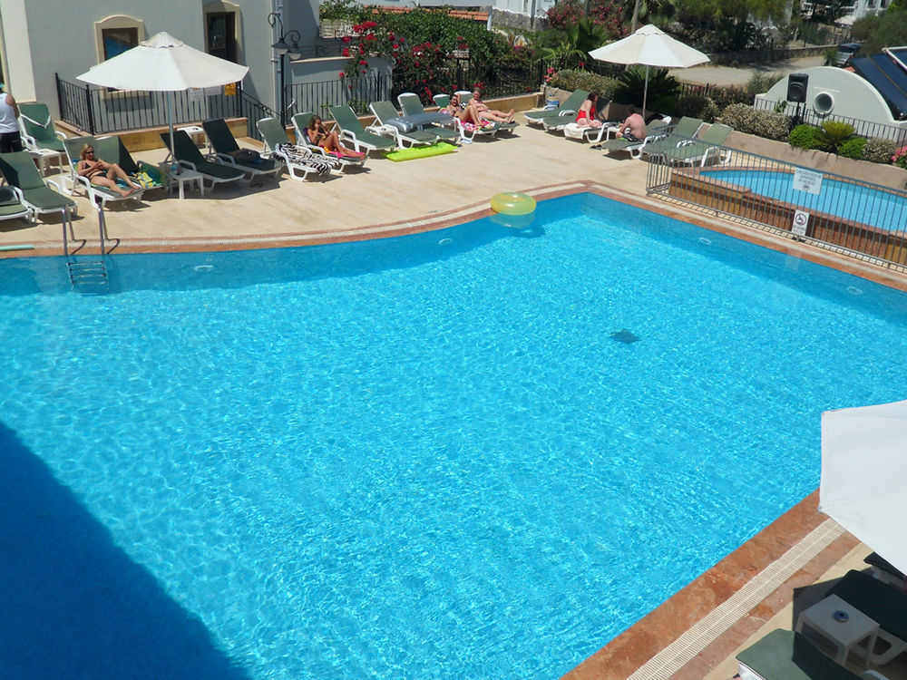 Ozukara 2 Aparthotel 3*