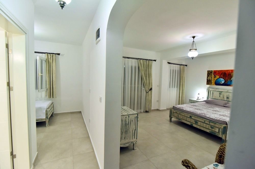 Bahama Art Hotel 3*