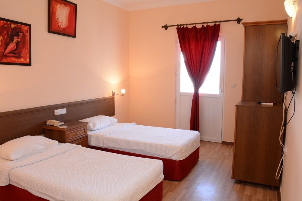 Hotel Sky Vela & Gumbet