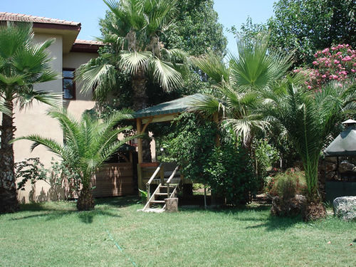 Nirvana Aparthotel 2*