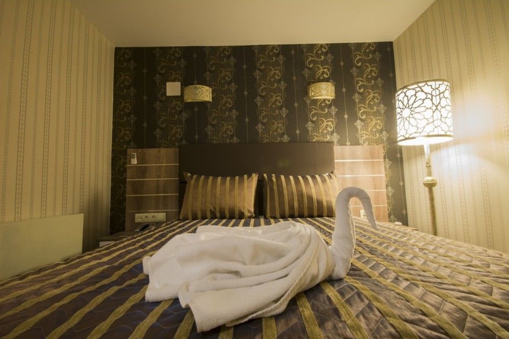 Hotel Business