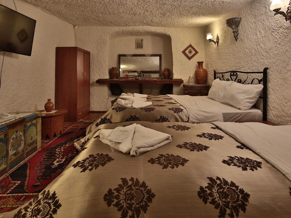 Melek Cave Inn