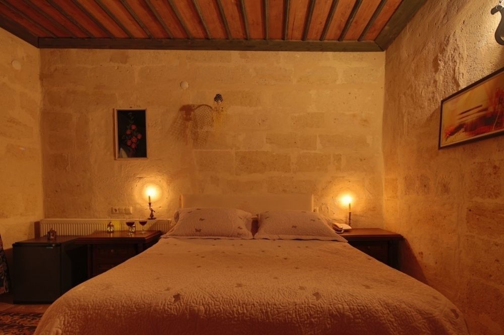 Hotel Jerveni Cave