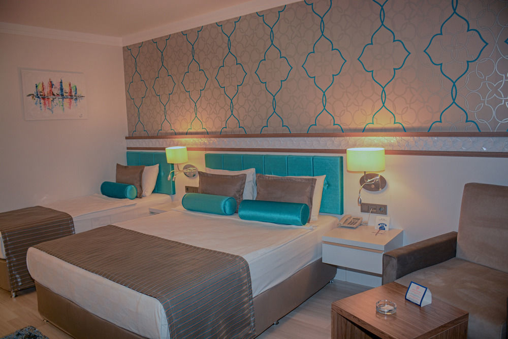 Hotel Luna Blanca & Side