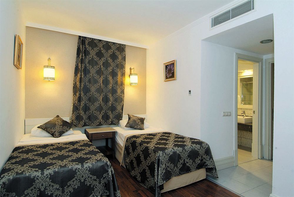 Alba Queen Resort