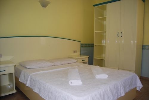 Ikbal Hotel *
