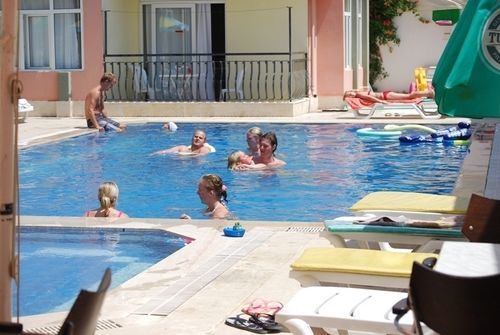 Ikbal Hotel *