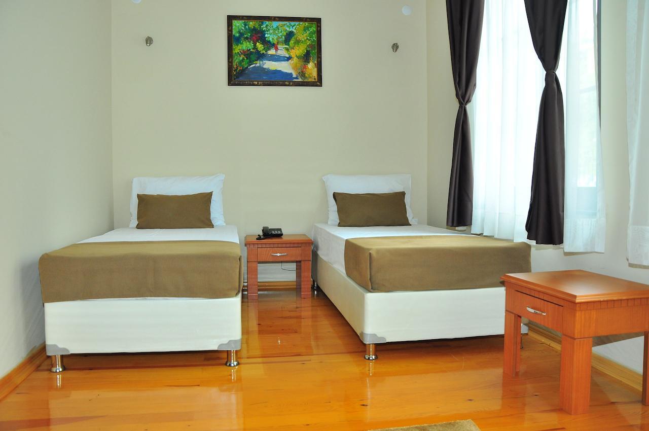 Deniz Hotel *