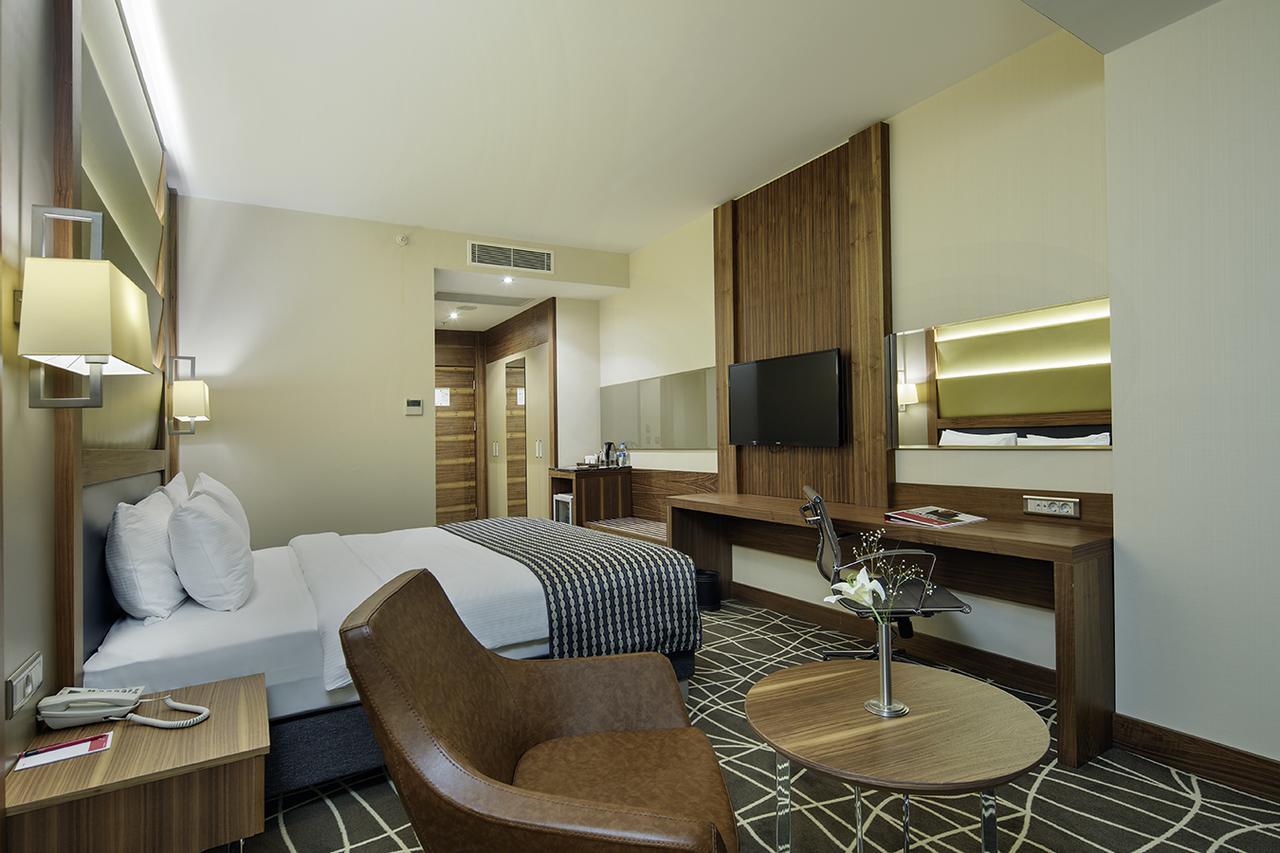 Hotel Ramada By Wyndham 4*