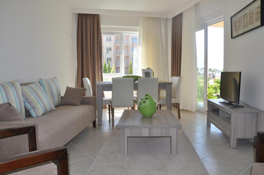 Kusadasi International Golf & Holiday home *
