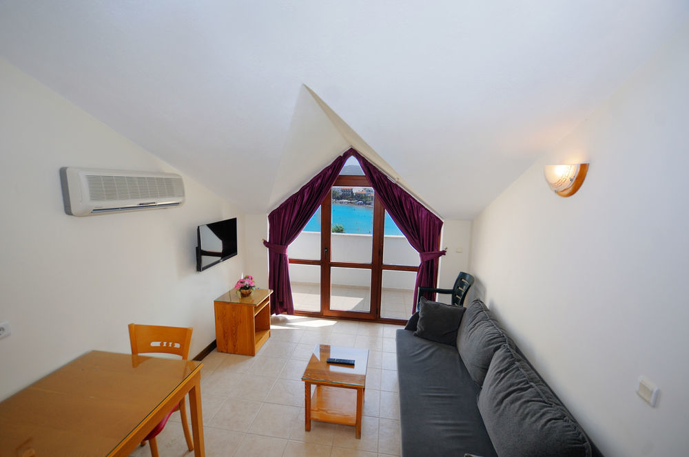 Fora Aparthotel
