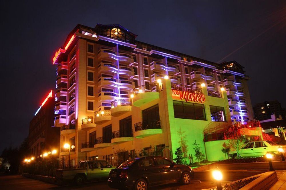 Monec Hotel 4*