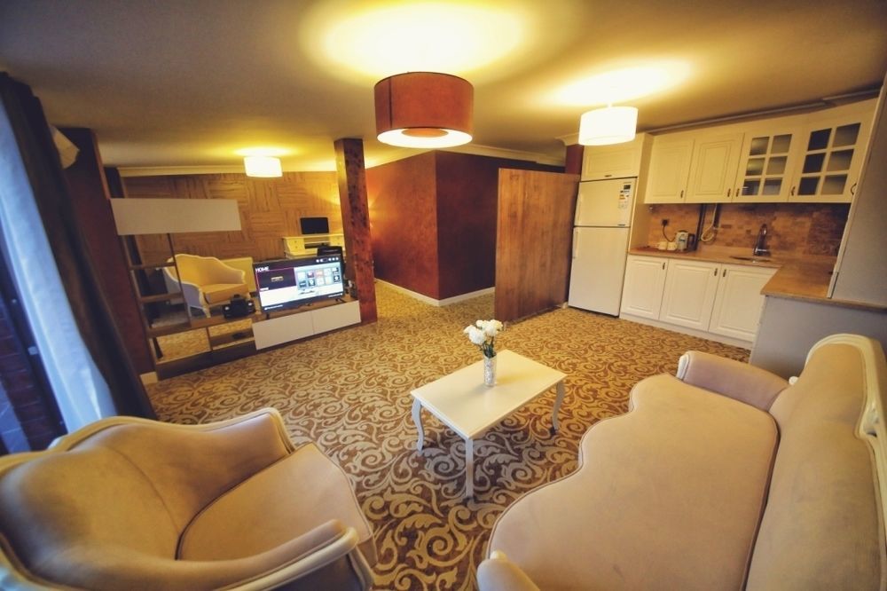 Hotel My