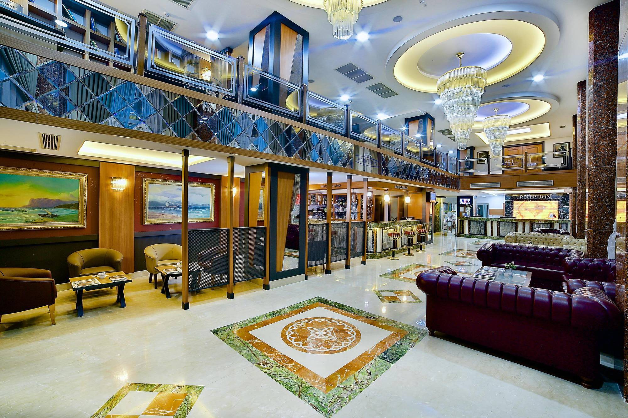 Hotel Marathon