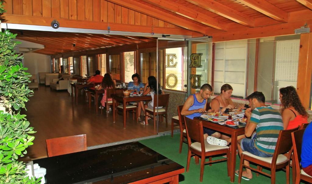 Koz Eren Cesme