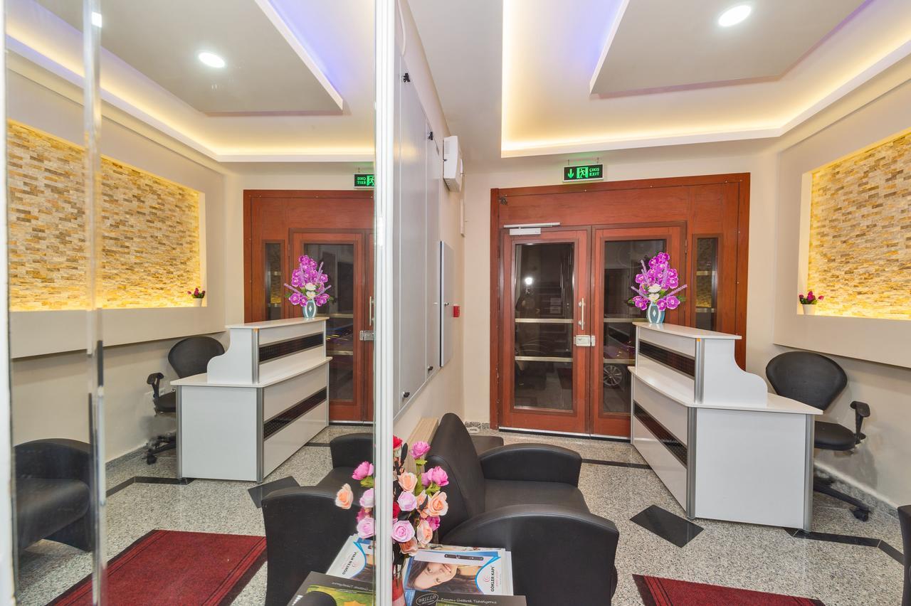 Le Premier House Aparthotel 2*