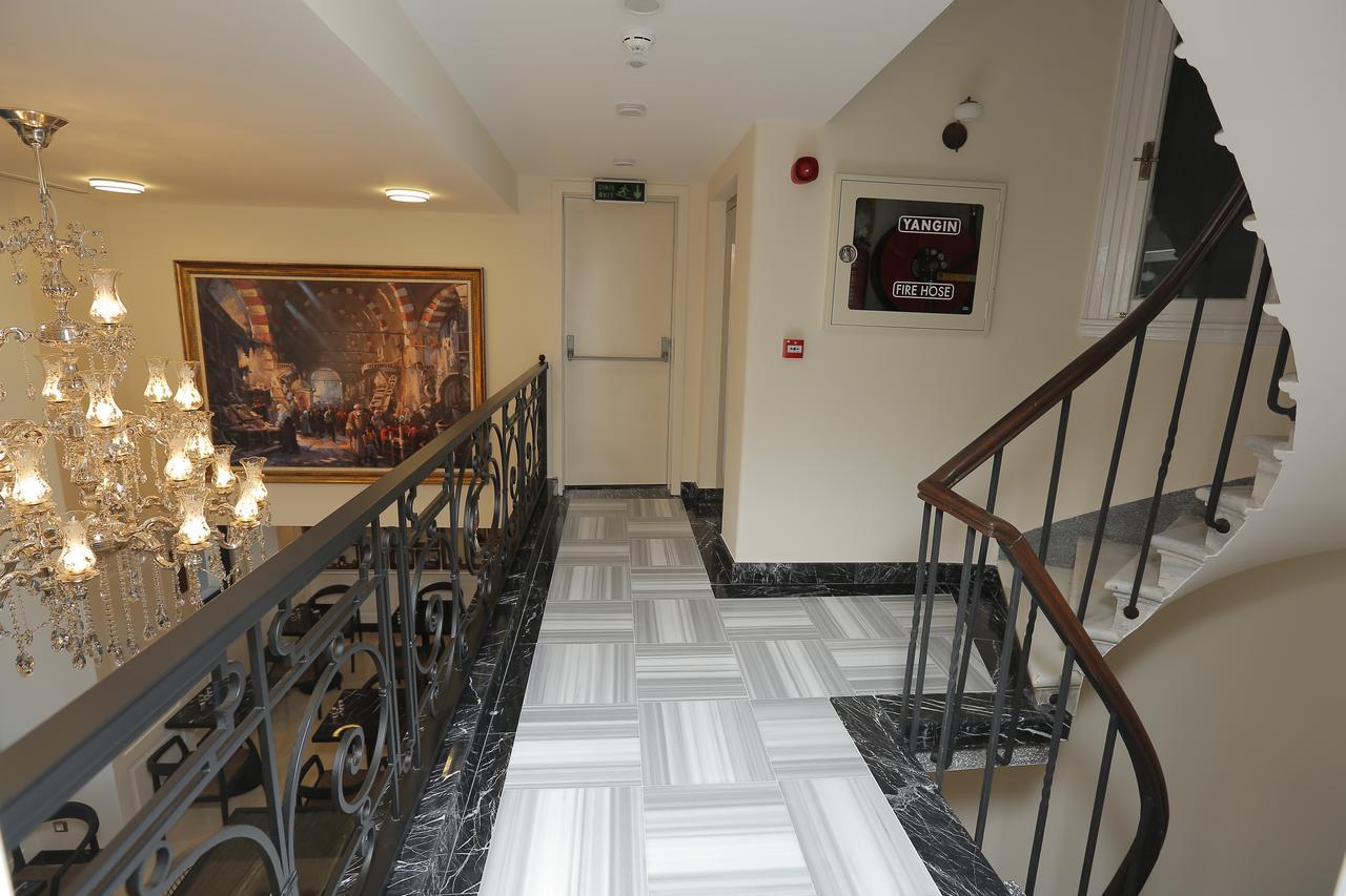 Art Nouveau Pera 2*