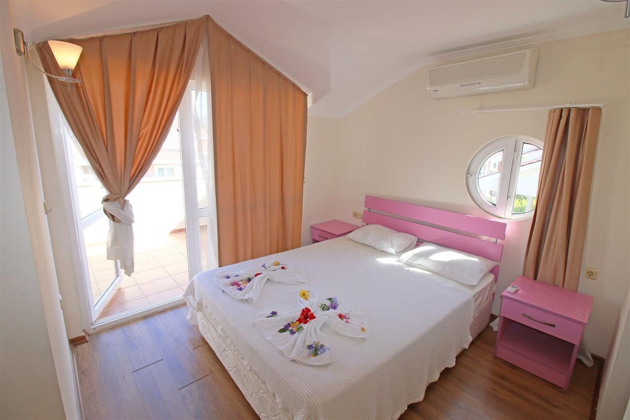 Oasis Lettings A14 *